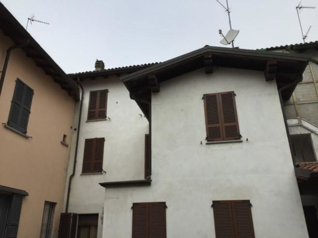 2-Zimmer Haus in Sannazzaro de' Burgondi, Italy, Nr. 193995