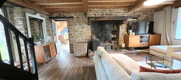 3 Schlafzimmer Haus in Manche, France, Nr. 298453 2