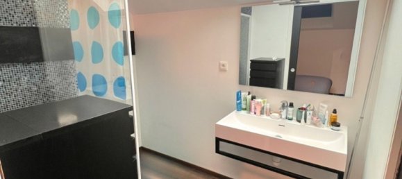 Edificio de 2 dormitorios en Chartres, France No. 151950 9