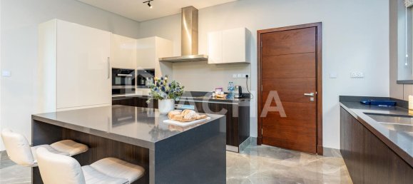 Вилла с 5 спальнями в Дубай, ОАЭ № 28022 10