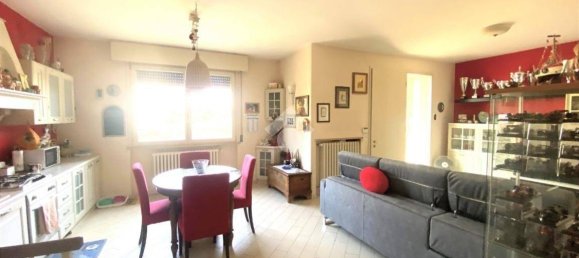 Villa de 3 dormitorios en Collecchio, Italy No. 11405 12