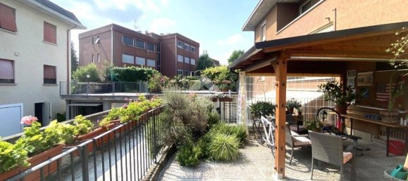 Villa de 3 dormitorios en Collecchio, Italy No. 11405 3