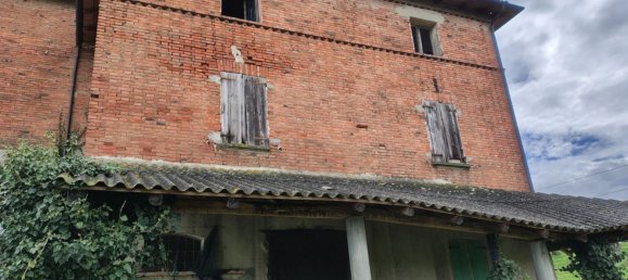 8 rooms House in Valsamoggia, Italy No. 8440 33