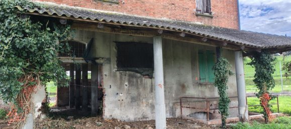 8 rooms House in Valsamoggia, Italy No. 8440 32