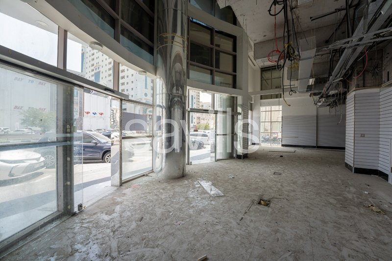 Laden in Al Qasemiya, UAE 908.6m², Nr. 11515