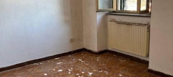 4غرفة شقة في Tolfa, Italy رقم 26770 33