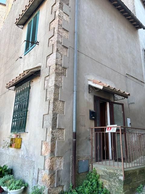 4غرفة شقة في Tolfa, Italy رقم 26770