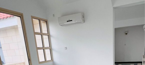 5 bedrooms Villa in Limassol, Cyprus No. 10097 12