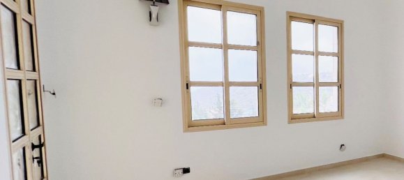 5 bedrooms Villa in Limassol, Cyprus No. 10097 14