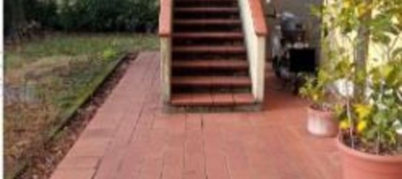 4-salle Appartement à Pescia, Italy No. 40779 13