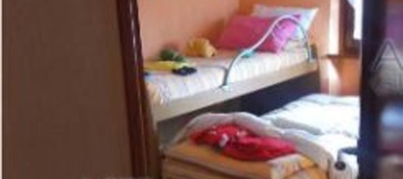 4-salle Appartement à Pescia, Italy No. 40779 40