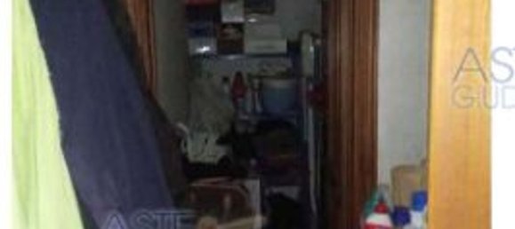 4-salle Appartement à Pescia, Italy No. 40779 41