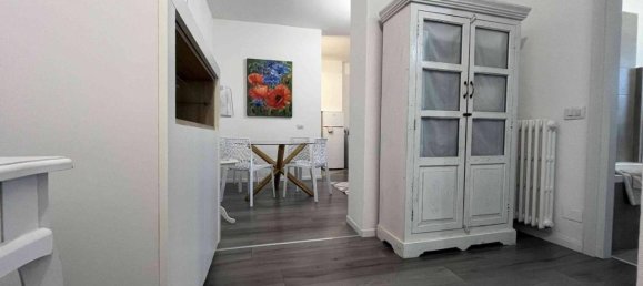 2-salle Appartement à Sesto Calende, Italy No. 35996 13