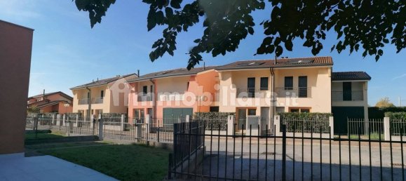 Дом с 3 спальнями в Кастельфранко Венето, Италия № 218659 22