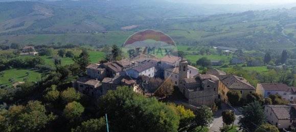 Дом с 5 комнатами в Серра Сан Квирико, Италия № 6019 4