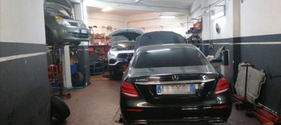 391m² Commercial property in Rome, Italy No. 303789 6