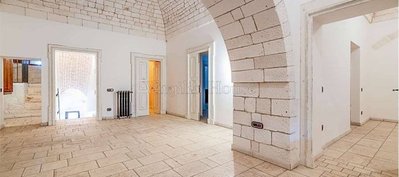 14 Schlafzimmer Haus in Martina Franca, Italy, Nr. 124787 14