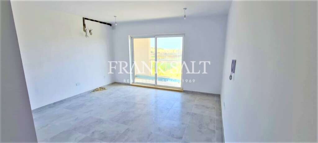 Квартира с 2 спальнями в Свийи, Мальта № 4868