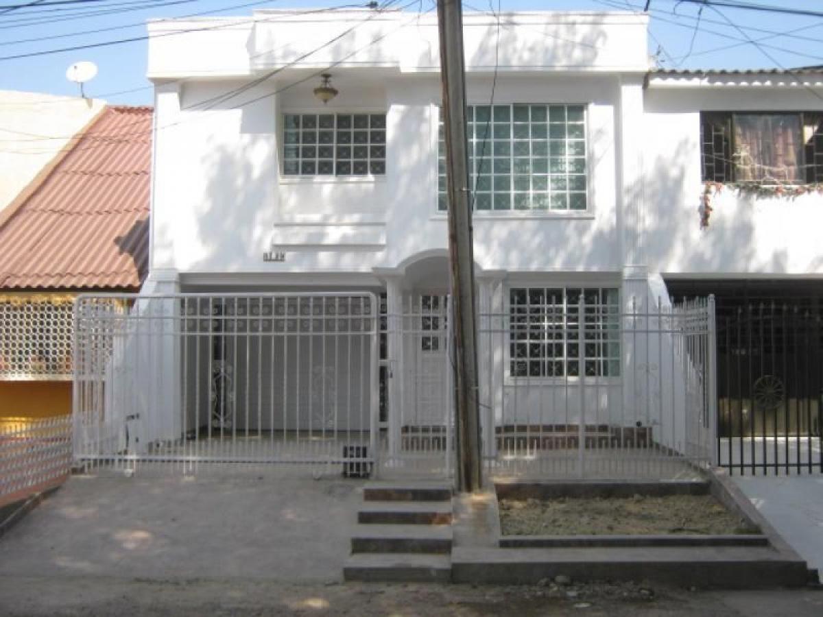 Дом с 4 спальнями в Боливар, Колумбия № 1337