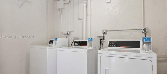 1 Schlafzimmer Gewerbliche Immobilien in Miami, USA, Nr. 614710 4