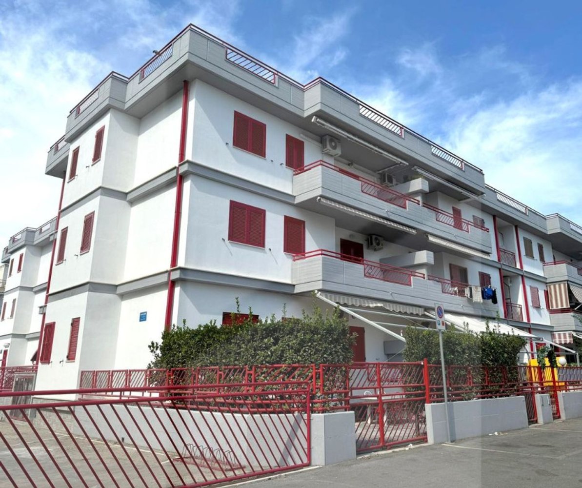 Apartamento de 3 habitaciónes en Campomarino, Italy No. 17731