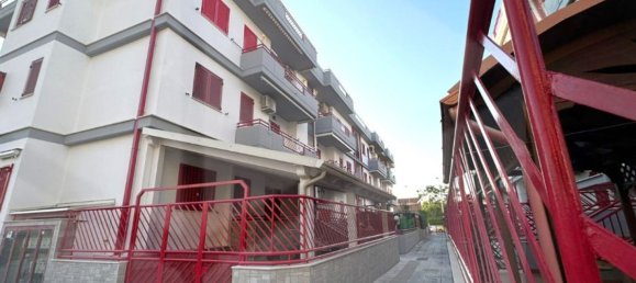 Apartamento de 3 habitaciónes en Campomarino, Italy No. 17731 16