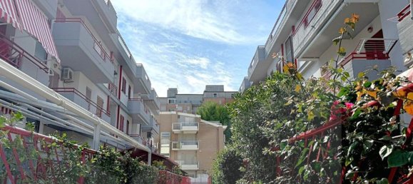 Apartamento de 3 habitaciónes en Campomarino, Italy No. 17731 2