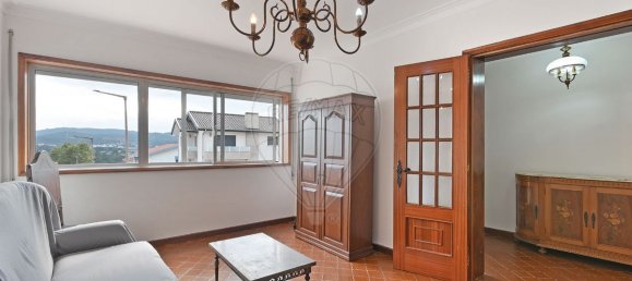 3 bedrooms House in Sao Joao da Madeira, Portugal No. 173849 30