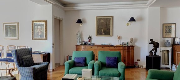 5 bedrooms Apartment in Monza, Italy No. 176942 23