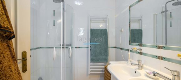 4 bedrooms House in Faro, Portugal No. 120398 18