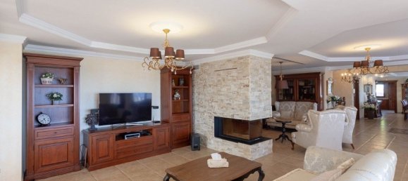 5 bedrooms Villa in Calpe, Spain No. 136131 12