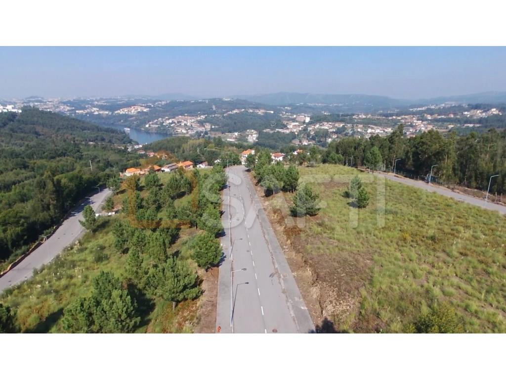 Земельный участок в Вила Нова ди Гая, Португалия № 54734