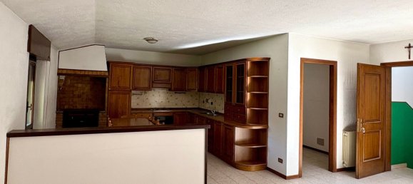 4 bedrooms Apartment in Pian Camuno, Italy No. 381856 5