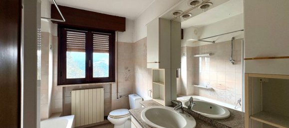 4 bedrooms Apartment in Pian Camuno, Italy No. 381856 20