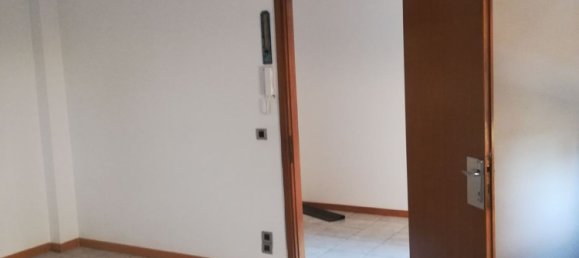 30m² Office in Portogruaro, Italy No. 257234 2