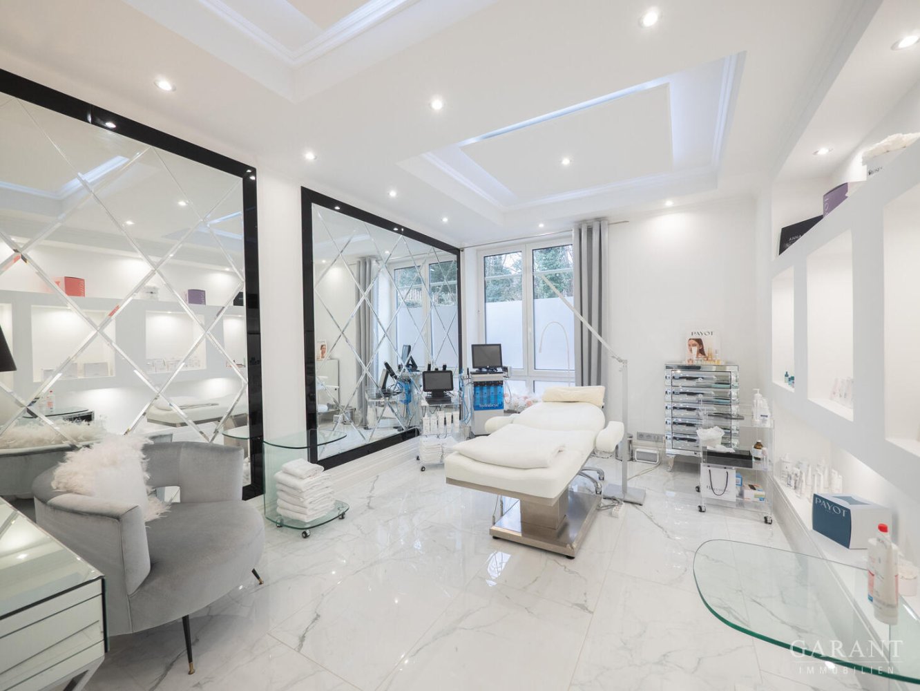 Büro in Biberach, Germany 196m², Nr. 93884