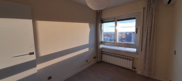 4 bedrooms Apartment in Madrid, Spain No. 93425 42