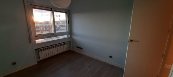 4 bedrooms Apartment in Madrid, Spain No. 93425 34