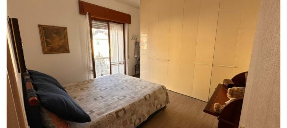 3 bedrooms Apartment in Genoa, Italy No. 318010 4