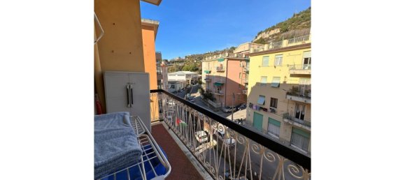 3 bedrooms Apartment in Genoa, Italy No. 318010 5