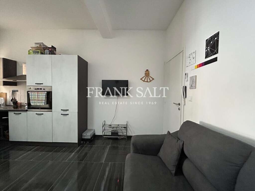 Квартира с 1 спальней в Гзира, Мальта № 10414