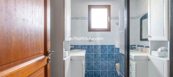 5 bedrooms House in Santeny, France No. 321789 12