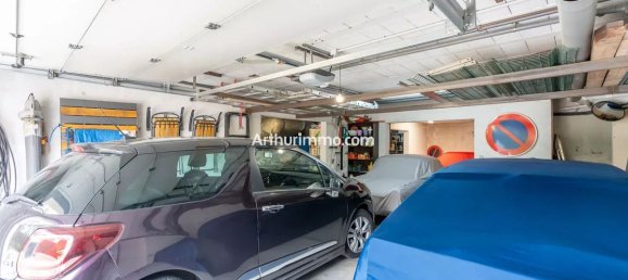 5 bedrooms House in Santeny, France No. 321789 14