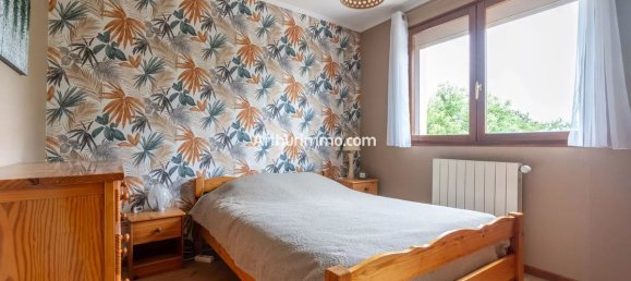 5 bedrooms House in Santeny, France No. 321789 11