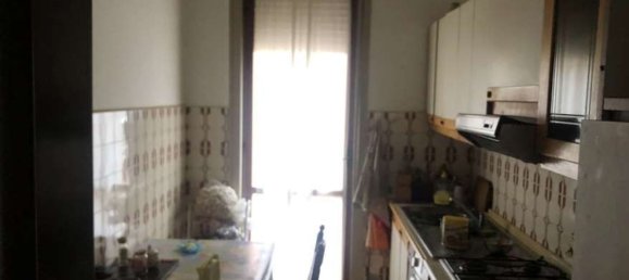 4 rooms Apartment in Bergamo, Italy No. 5908 8