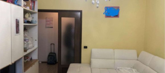 4 rooms Apartment in Bergamo, Italy No. 5908 7