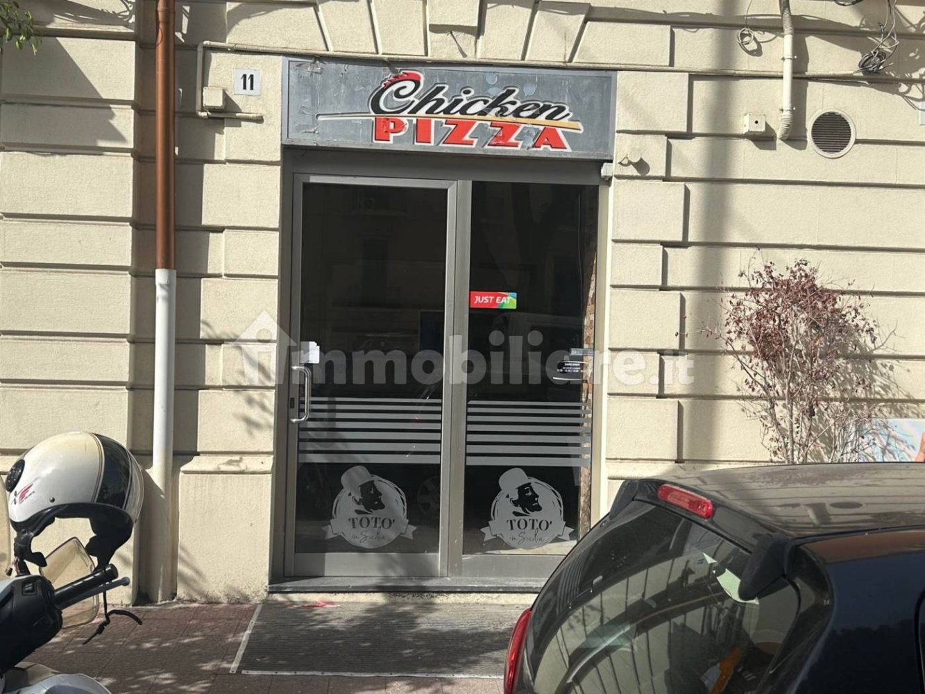 3غرفة عقار تجاري في Messina, Italy رقم 39968