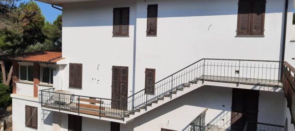 2 bedrooms Apartment in Rosignano Marittimo, Italy No. 217364 2