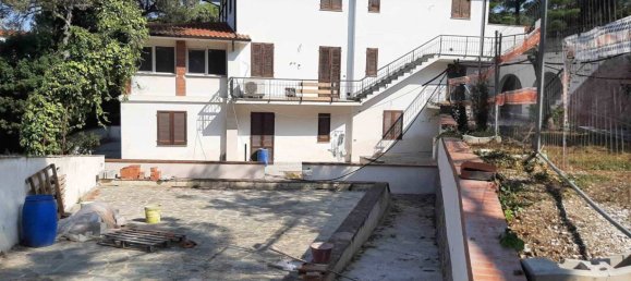 2 bedrooms Apartment in Rosignano Marittimo, Italy No. 217364 3