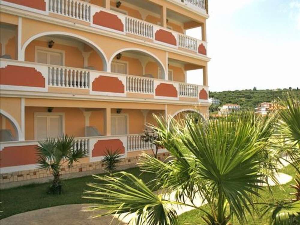 28 chambres hôtel à vendre à Zakynthos, Ionian Islands, Peloponnese, Western Greece and the Ionian, Greece № 705